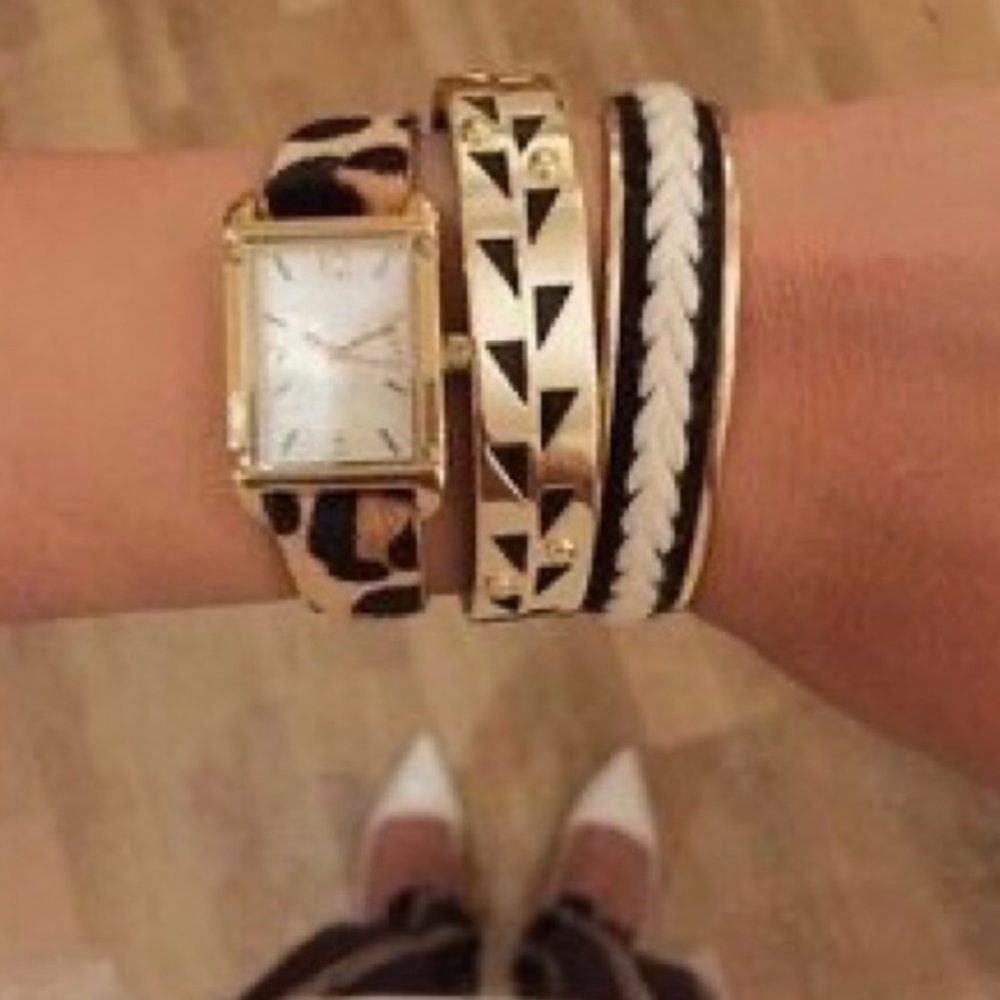 Stella & Dot | Dainty Gold Bracelet Hand-woven Black+White Illuminate Go… - Picture 6 of 10